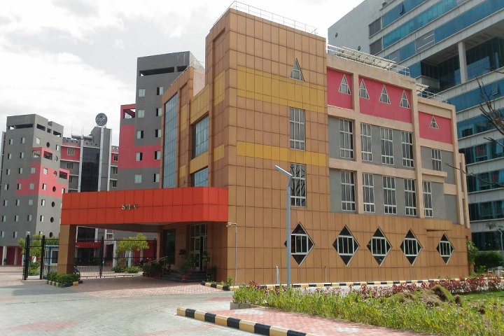 https://cache.careers360.mobi/media/colleges/social-media/media-gallery/9085/2019/5/15/Campus View Of National Institute of Fashion Technology Chennai_Campus-View.jpg